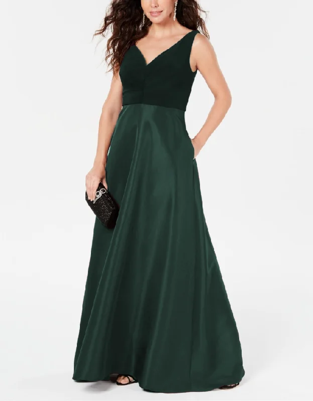 Formal Dress for Destination Weddings10 - adrianna papell emerald green taffeta gown